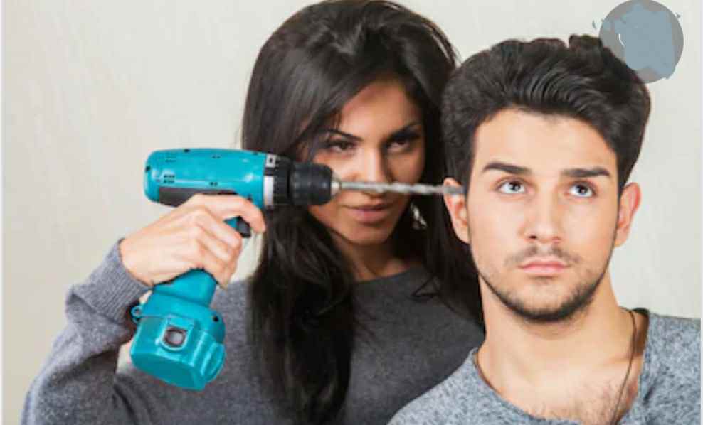 You are currently viewing 18 WARNING SIGNS OF A NAGGING WOMAN (WIFE).