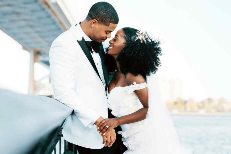 Read more about the article KNOWING GOD’S WILL IN MARRIAGE by Seyi Igunsabi.